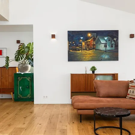 Dead Centre Penthouse
